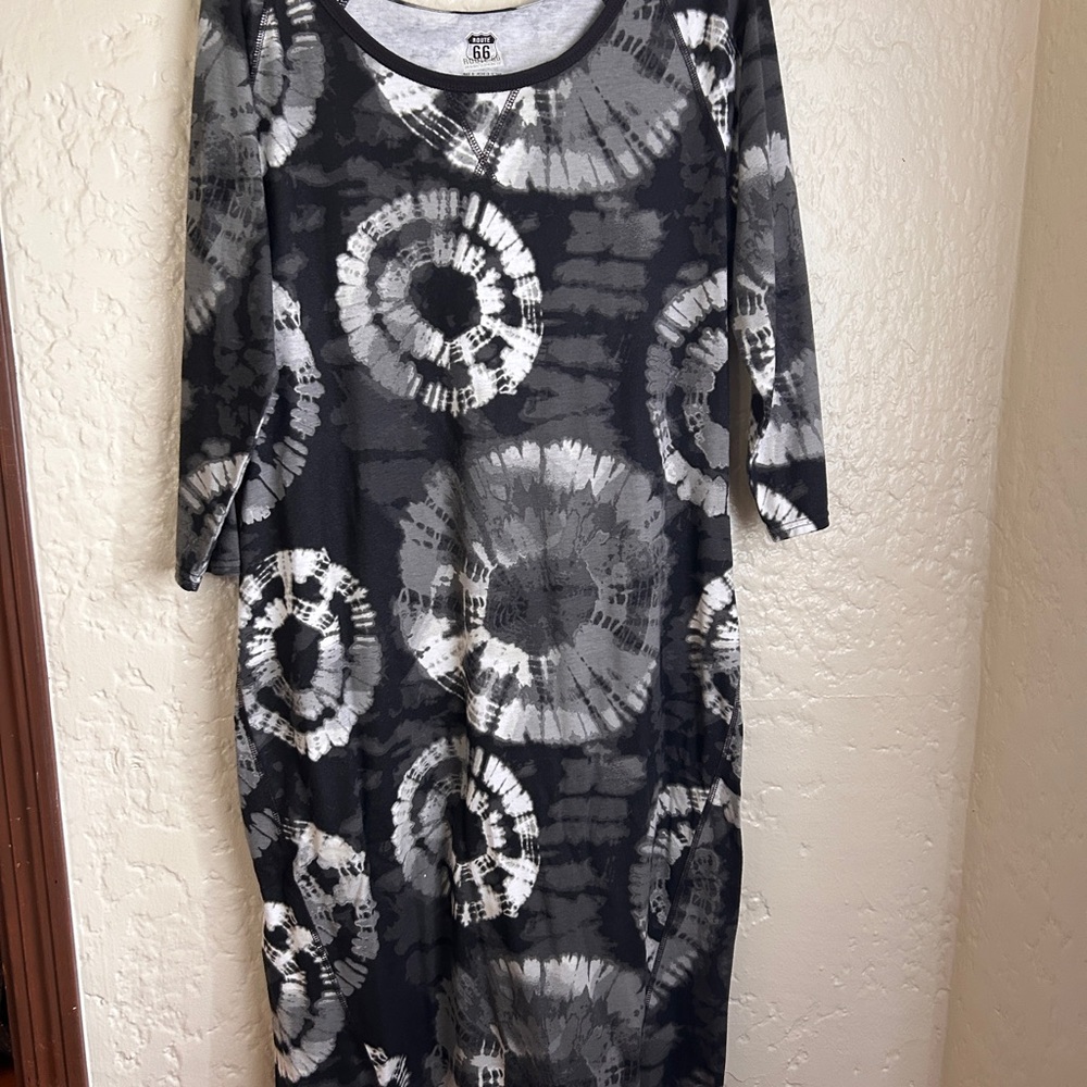 Women’s Route 66 Black and Gray 3/4 Sleeve Crew Neck Dress size XL